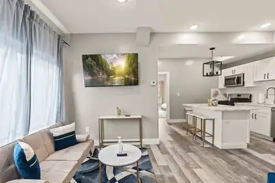 Image de The Chic Haven Hideout- Cozy 2-Br, minutes away from the Philadelphia Zoo