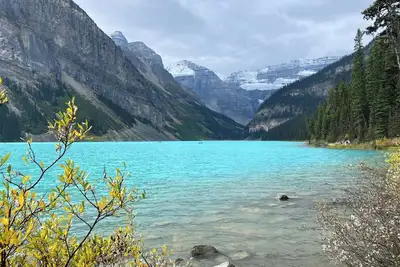 Image de Little Home on the Eden Prairie, near shopping.