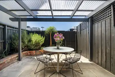 Image de Charming 2-Bed Home with Outdoor Space in Cremorne