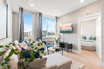 Image de Queen Bed|W/D|Views of Dt|Only 8 mins to CenCity!