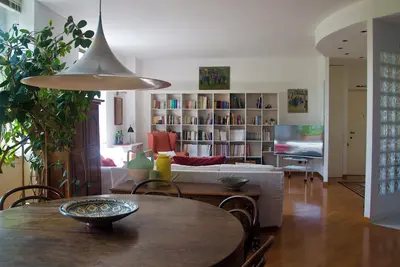 Image de Super bright apartment close to Isola district