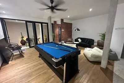 Image de Nara s Luxe Villa#pooltable#karaoke#partyhouse