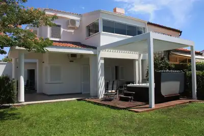 Image de Sunwell apartments I - Novalja, Gajac, Zrce beach - Jacuzzi, terrace, garden