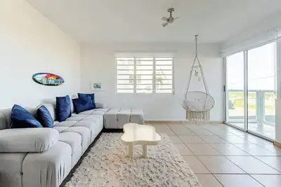 Image de Charming 3-bedroom condo with pool and pickle ball in delightful Quebradillas