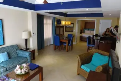 Image de Charming 1-bedroom resort with Ac, WiFi in Aruba Divi Phoenix Palm Beach\n