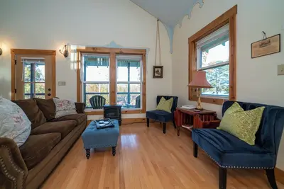 Image de Huguenot Lake Front Cottage on Lake O' the Pines- 2 bedroom, 2 bath with a loft