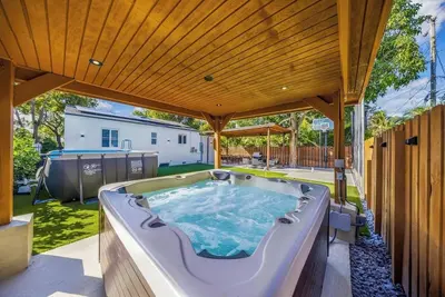 Image de New Design Dist Gem:Pool, HotTub, Minigolf, Nespresso