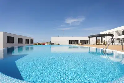 Image de Home2Book Nordic Stay, Pool & Waves in Abades