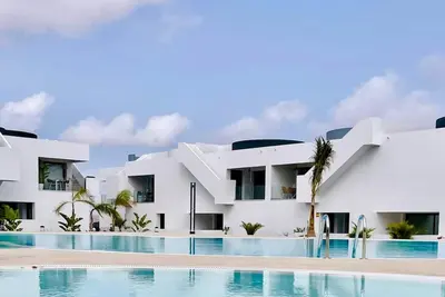 Image de Cosy and quite place, surrounded by gardens, perfect for visit north of Island