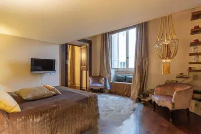 Image de Close to Colosseum and Vatican, wonderful apartment in 17th century building