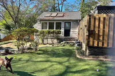 Image de SuperHost~ Buckhead Guest House Near Downtown Atl!