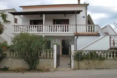 Image de Bright and Modern: Fully Furnished Krk Apartments with Private Parking - Two Bedroom Apartment