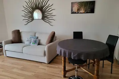 Appartement meublé chez Sol'Ange avec balcon et vue sur la nature!