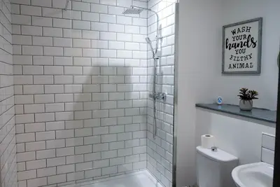 Image de Large & Modern Studio Apartment, Swansea City Centre
