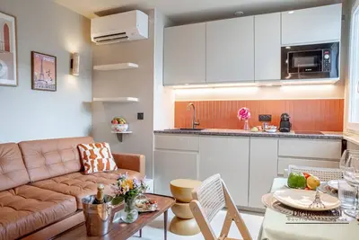 Image de De Montescal - Cosy Central with A/C