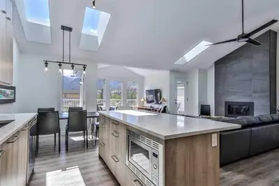 Image de Summit Mountain Retreat Panorama views Dt Canmore