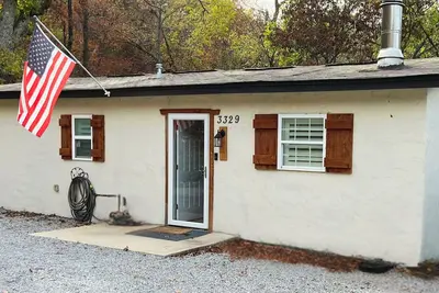 Image de Getaway Cabin: Fort Gibson Lake Retreat with Spacious Patio for Family & Friends