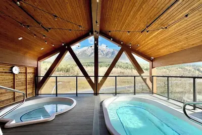 Image de Brand New - Fresh & Luxurious Mountain Hideaway