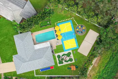 Image de Omg Dream Resort! Heated Pool, Volleyball, Pickleball, Basketball, Golf, Bowling