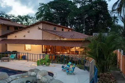Image de 3br Home Near Beach | Pool | Local Vibes