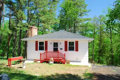 Image de Cabin in the pine forest 2 br, 1 bath near Lonedell, Mo
