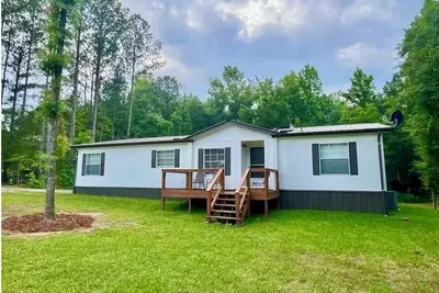 Image de Rustic Relaxation - Recently Renovated and Spacious!