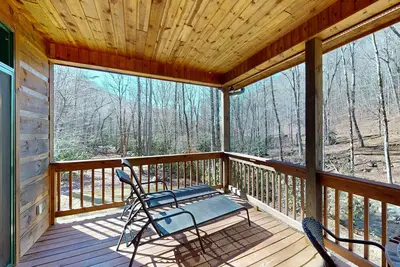 Image de Charming Home in Topton with Creek views and High Speed Internet