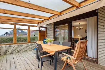 Image de Appartement \"Westerdeich\" avec terrasse privée, jardin partagé et Wi-Fi