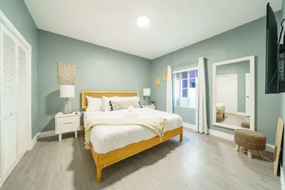 Image de Bohemian House Steps From Uppe Buena Vista