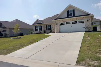 Image de Serenity at Harper's Ridge. Your home away from home in Warner Robins, Ga.