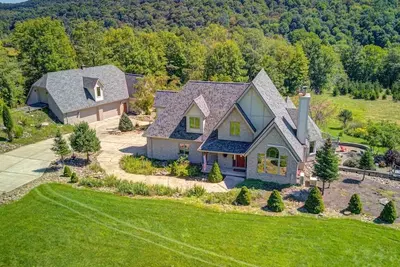 Image de Country Chateau’ Hot Tub Incredible Views 15 Acres