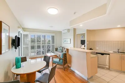 Image de The Pool Resort Kingscliff - 1 Br Spa Suite (7120) - Holiday Management Co.