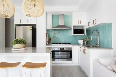 Image de Beach Bliss: Stylish Retreat & Prime Location