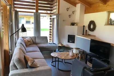 Image de Chalet de luxe avec piscine à Königsleiten