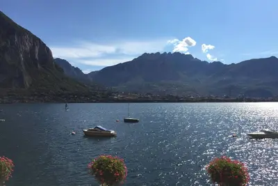 Image de Experience unparalleled luxury in Lake Como in a 5-bedroom lake front home