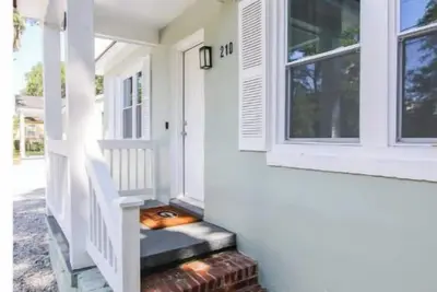 Image de Midtown Delight / Charming 2br Home\n\n