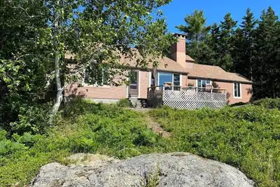 Image de Long View Cottage - 3 bedrooms in East Blue Hill