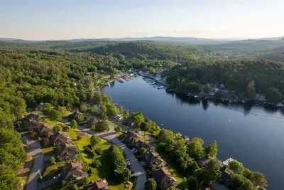 Image de Modern Lakefront Home, Walk to Sunapee Harbor