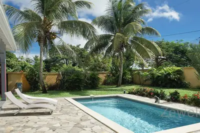 Image de Villa Aquarium avec piscine privée, située seulement à 5 mn en voiture du bourg