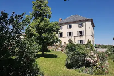 Image de Le Rézinet - Grande Maison de 450 m2. \nGîte indépendant