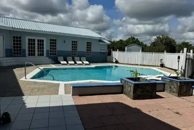 Image de 473) Tropical Oasis w/ Pool- sleeps 12!