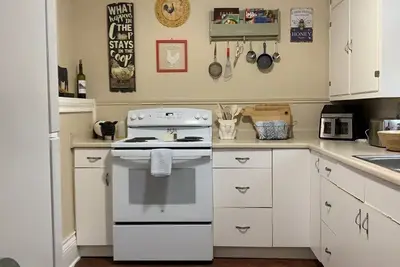 Image de Charming 1940's 2-bedroom Home in the beautiful Hill Country of Junction, Texas!