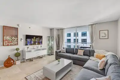Image de 1br at Brickell Bay | City Views + Free Parking