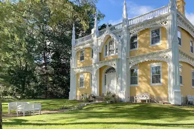 Image de Iconic Wedding Cake House