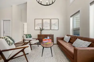 Image de Haven at the Hideaways | Beach | Hot Tub | Sports Court