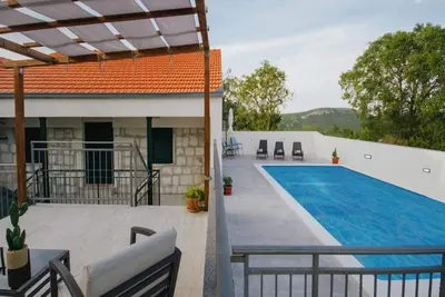 Image de Tranquil Getaway Villa Prapatnica with Pool and Garden - Three Bedroom Villa with Pool