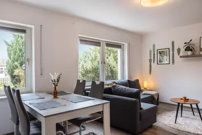 Image de Appartement \"Im Kleinen Feld\" avec terrasse privée, jardin privé et Wi-Fi