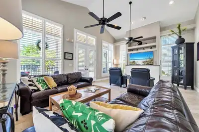 Image de 3-Min Walk to Beach, 2 Fully Equipped Homes for Your Destin Getaway