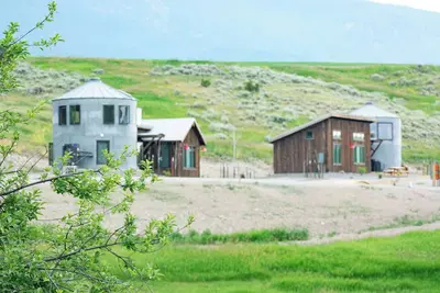 Image de Mountain Silo #7