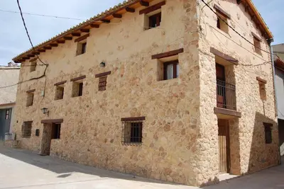 Image de Maison de campagne \"Casa Antiga 15\" avec vue sur les montagnes, piscine partagée et Wi-Fi